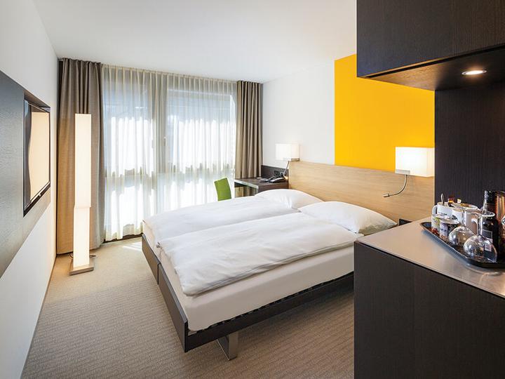 Actual product image Smartbox Noël de rêve en Suisse : 1 nuit de luxe pour 2 personnes dans des hôtels 4* exclusifs (2 pers.)