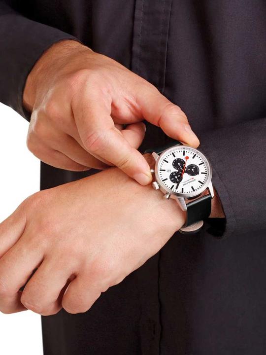Actual product image Mondaine Neo Vegan (Chronograph, 41 mm)