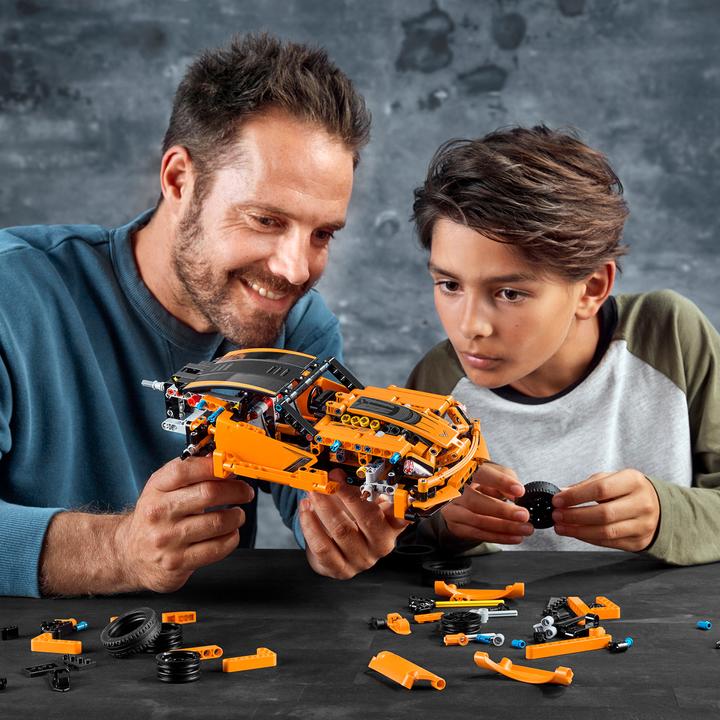Actual product image LEGO Corvette ZR1 (42093, LEGO Technic)