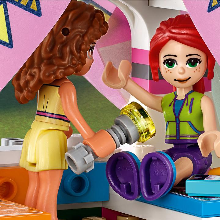 Actual product image LEGO Camping in Heartlake City (41392, LEGO Friends)