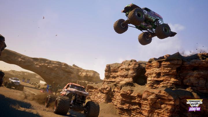 Actual product image Milestone Monster Jam Showdown - Day One Edition (Compatible with Xbox One) /Xbox X (Xbox Series X, EN)