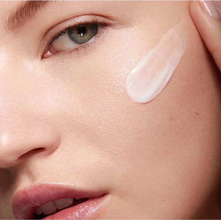 Actual product image NARS Cosmetics Light Reflecting Moisturizer (60 ml, Day cream)