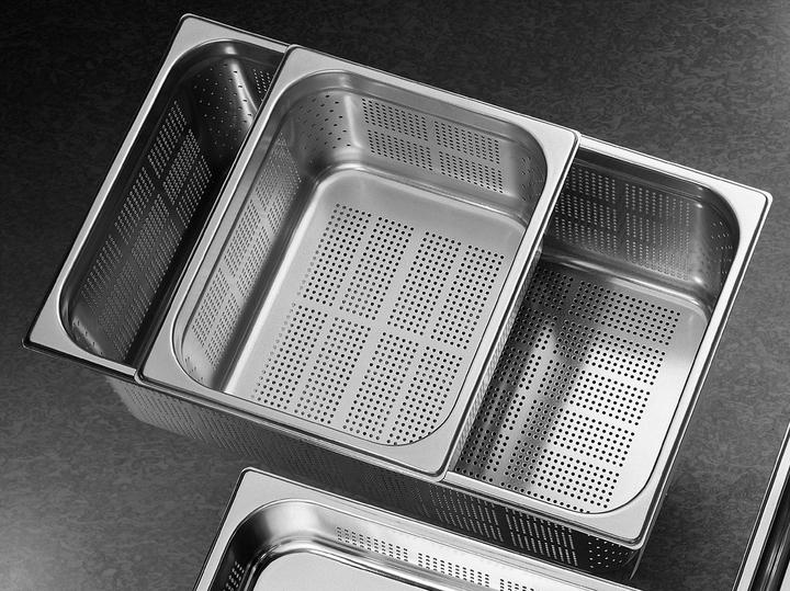 Actual product image GN Schalen GN container perforated 1/2 200mm (GN 1/2, 0.20 l)