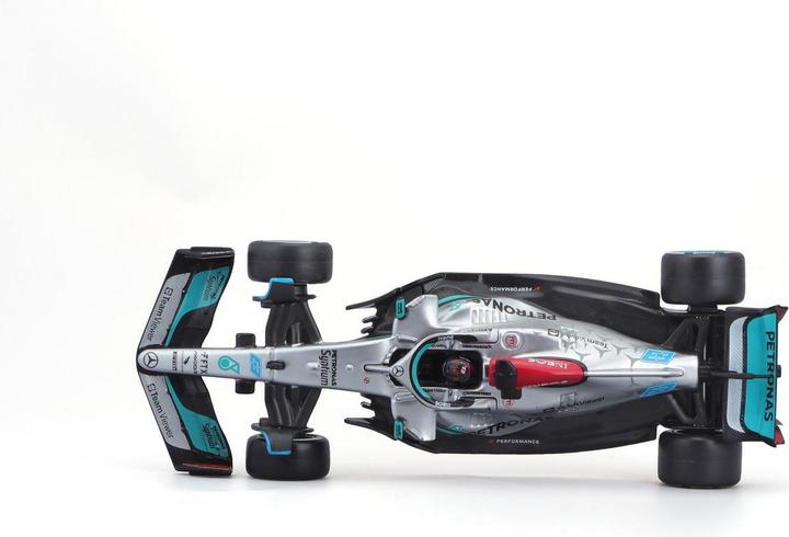 Produktbild Bburago Mercedes-AMG F1 W13 E