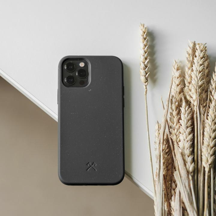 Actual product image Woodcessories BioCase (Apple iPhone 11 Pro)