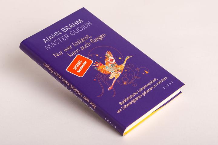 Produktbild Nur wer loslässt, kann auch fliegen (Deutsch, Ajahn Brahm, 2019)