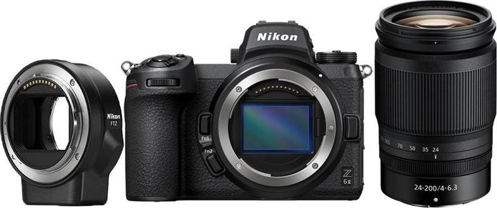 Z 6 II avec adaptateur FTZ (24 - 200 mm, 24.50 Mpx, Plein format)