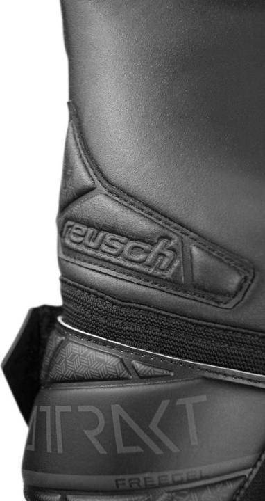 Actual product image Reusch Attract Freegel Infinity (9.5)