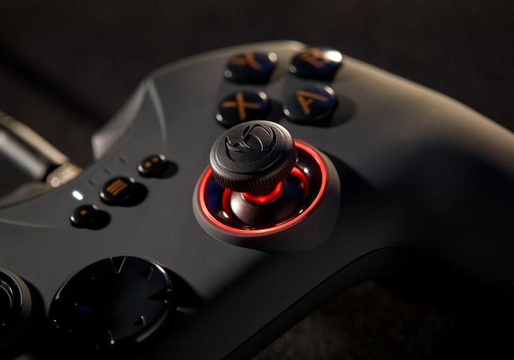Immagine prodotto Game Nacon GC-400ES Pro Gaming Controller (PC)