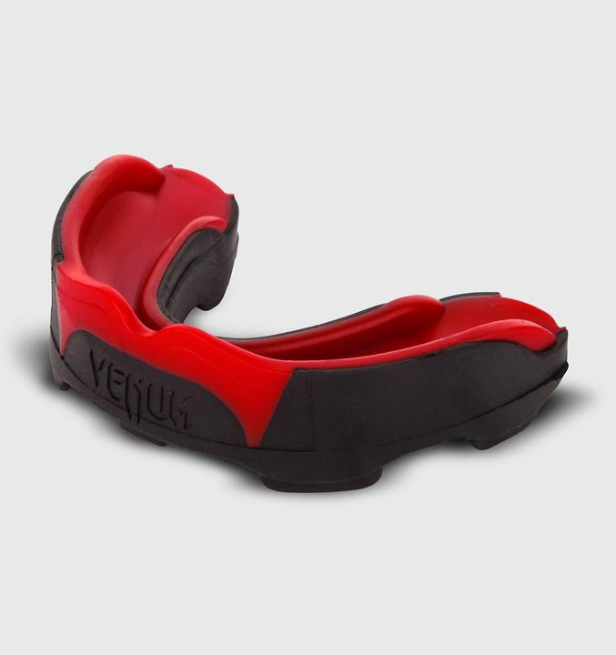 Actual product image Venum Predator Mouthguard-Black/Red (One size)