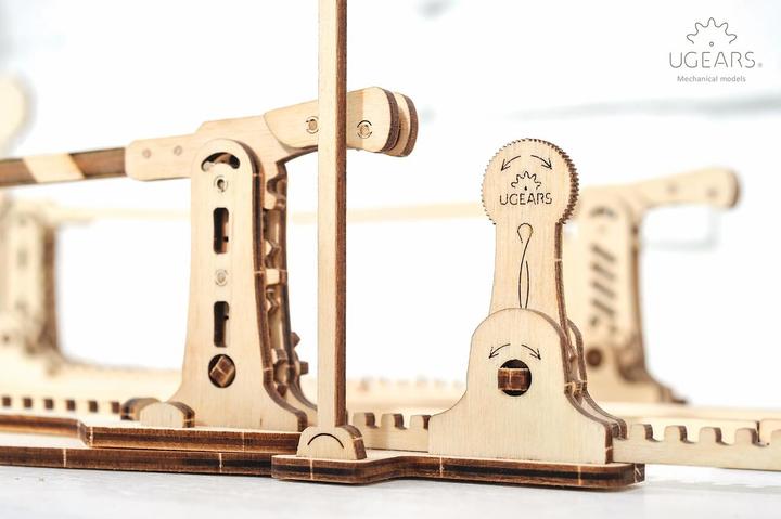 Image du produit Ugears Rails + passage à niveau 196 pièces