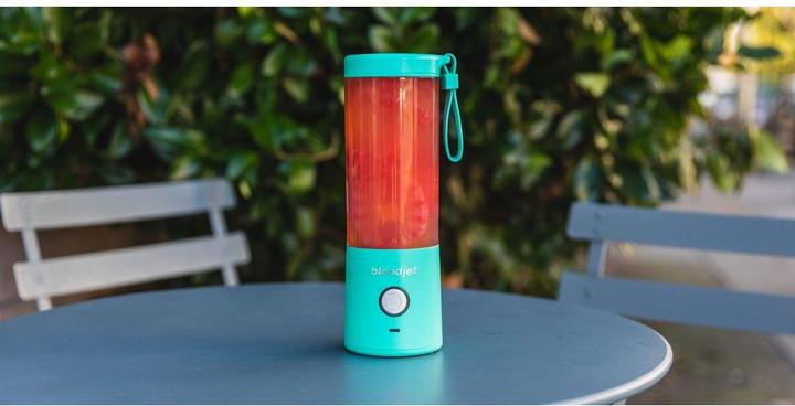 Actual product image Blendjet 2