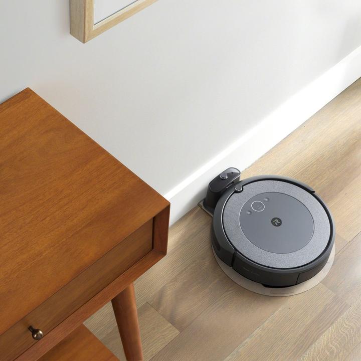 Produktbild iRobot Roomba Combo i5 (Saugwischroboter)