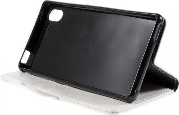 Actual product image MU Classic Chic leather cell phone case with litchi texture (Sony Xperia M4 Aqua)