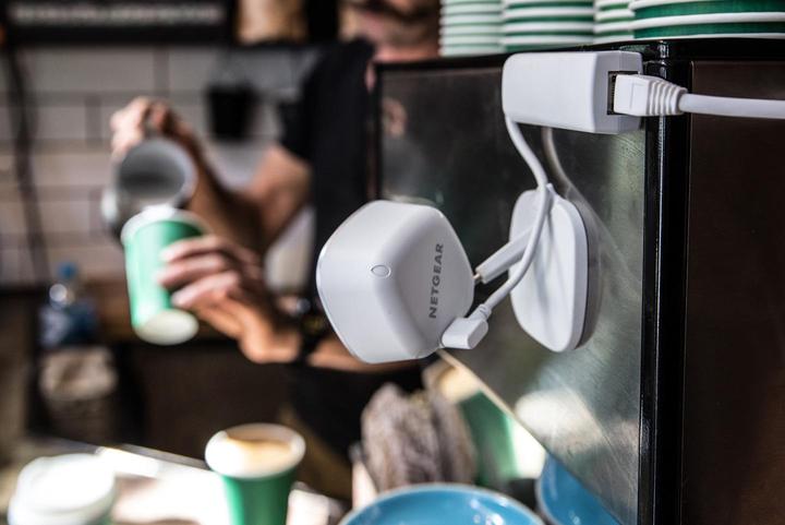 Produktbild Arlo Q Plus VMC3040S (1920 x 1080 Pixels)