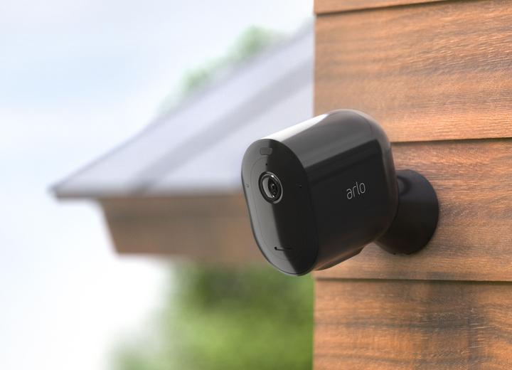 Actual product image Arlo Pro 3 Spotlight, kit 2 cameras black (2560 x 1440 Pixels)