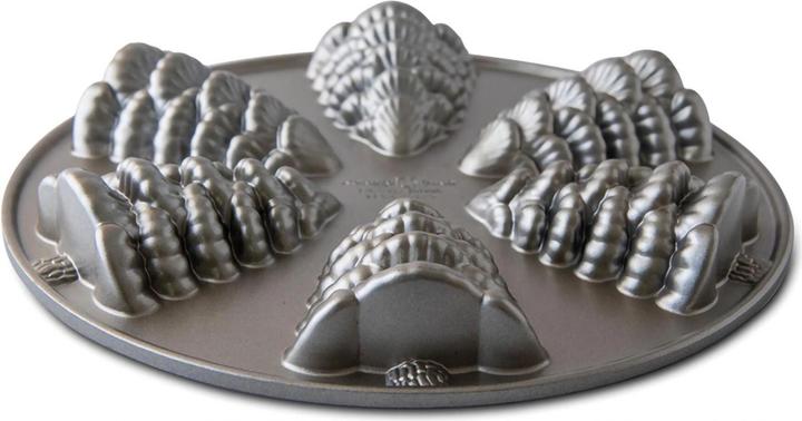 Actual product image Nordic Ware Evergreen Cakelet Pan (30.70 cm)