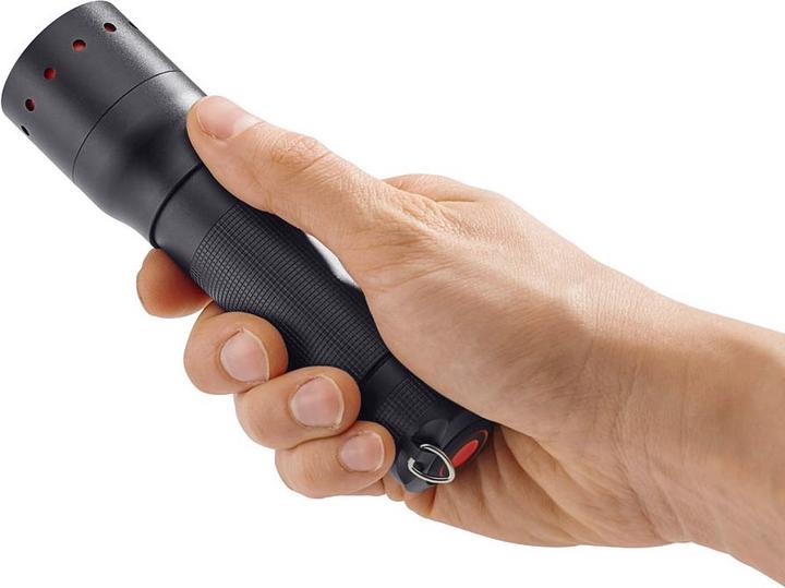 Actual product image Ledlenser P7 (13 cm, 450 lm)