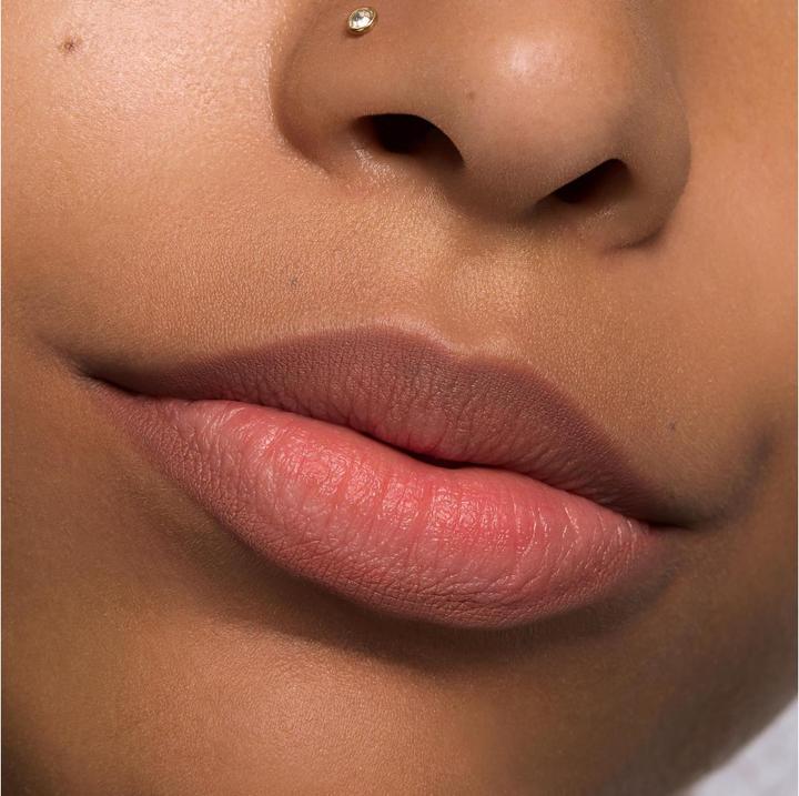 Produktbild essence 8h MATTE comfort lipliner (14 Because It's Iconic)