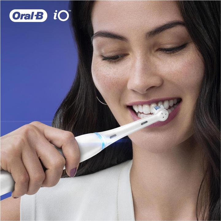 Actual product image Oral-B iO Ultimate Cleaning (4 x)