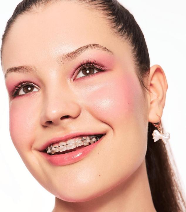 Actual product image essence Mascara (Black)