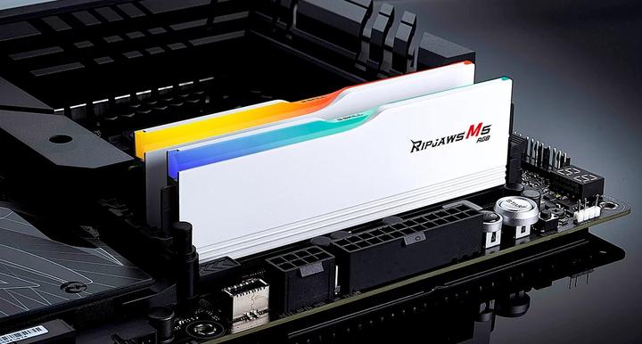 Productafbeelding G.Skill DDR5 32GB PC 6000 CL32 (2x16GB) 32-M5 RGB RM5RW (2 x 16GB, 6000 MHz, DDR5 RAM, DIMM 288 pin)