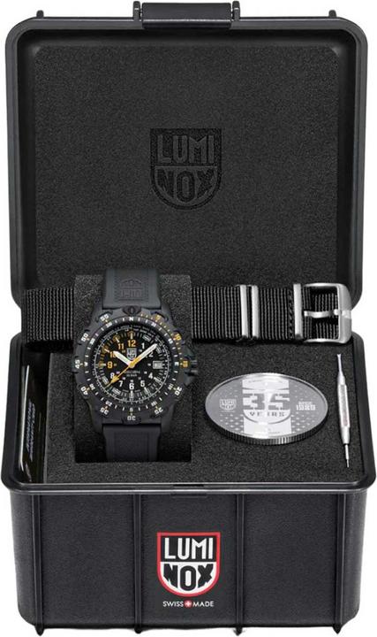 Actual product image Luminox Recon Point Man Heritage 8820h Series (Diving watch, 45 mm)