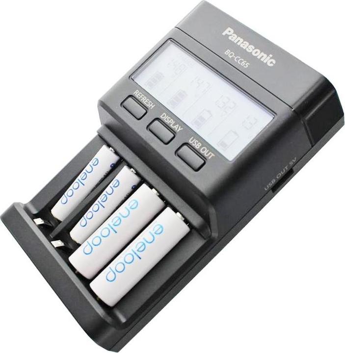 Produktbild Panasonic Ladegerät Eneloop BQ-CC65 inkl. LCD-Display, 8 eneloop AAA Micro und AccuCell AkkuBox Blue (8 Stk., AAA, Ladegerät inkl. Akku)