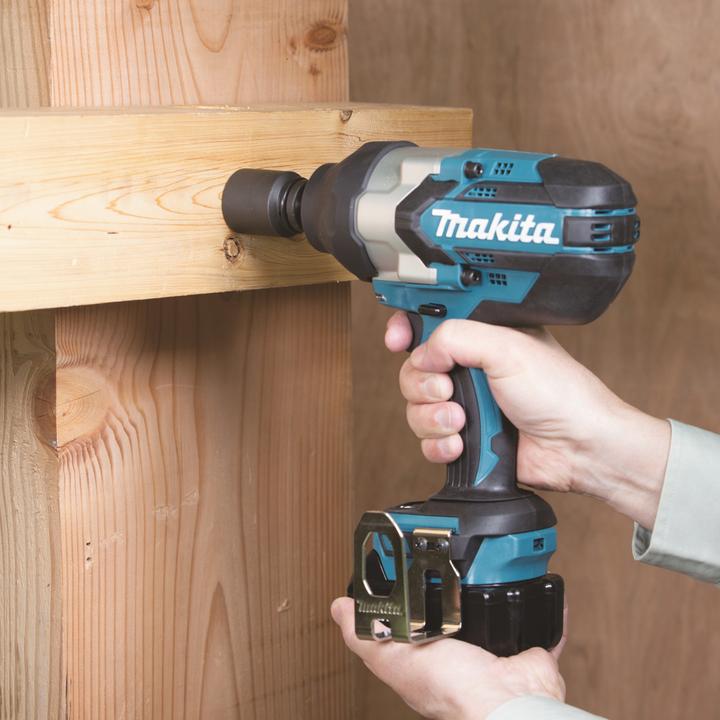 Actual product image Makita DTW1002RTJ (Rechargeable battery operated)