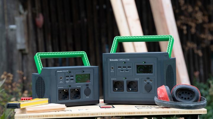 Actual product image APC Schneider OffGrid Portable Power Station 730 738Wh Lithium-ion 2 Schuko Sinewave (738 Wh, 6.40 kg)