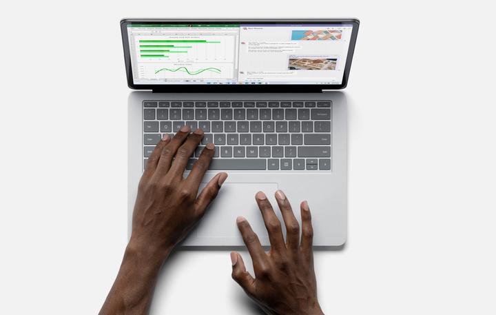 Produktbild Microsoft Surface Laptop Studio (14.40", Intel Core i7-11370H, 16 GB, 512 GB, DE)