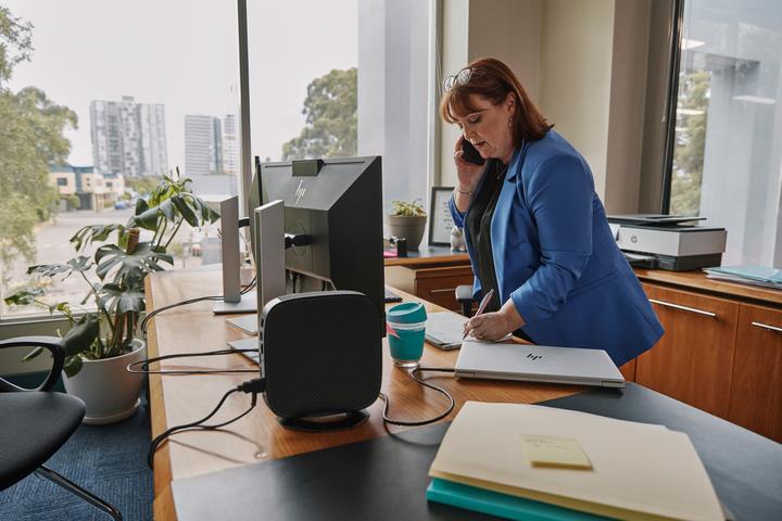 Actual product image HP Hewlett-Packard Elite mt645 G7 Mobile Thin Client (14", AMD Ryzen 5 5625U, 8 GB, 256 GB, CH)