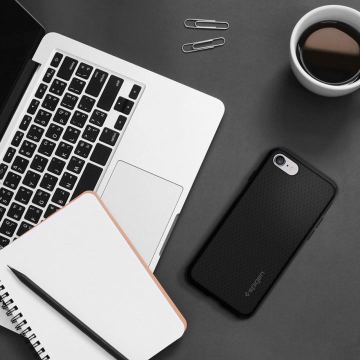 Produktbild Spigen Liquid Armor (Apple iPhone 8, Apple iPhone 7, Apple iPhone SE (3rd Gen), Apple iPhone SE (2nd Gen))
