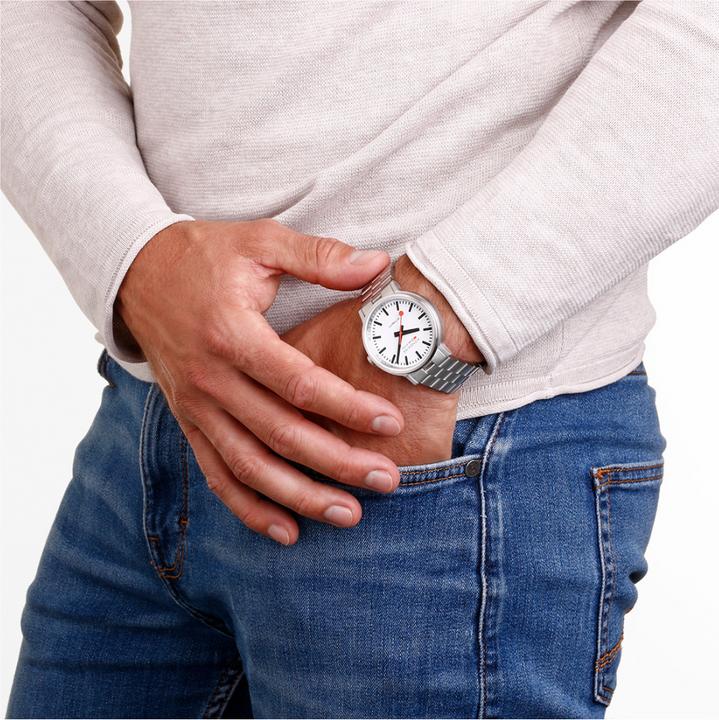 Actual product image Mondaine The Original (Analogue wristwatch, 41 mm)