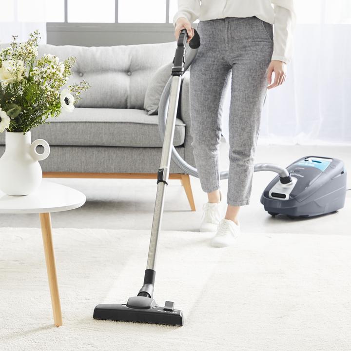 Actual product image Rowenta RO7740 Silence Force Parquet