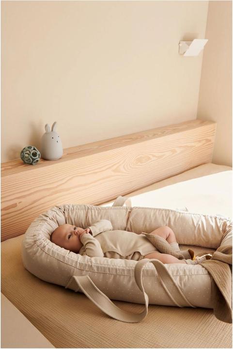 Actual product image Liewood nest Gro Classic Dot Dumbo Grey