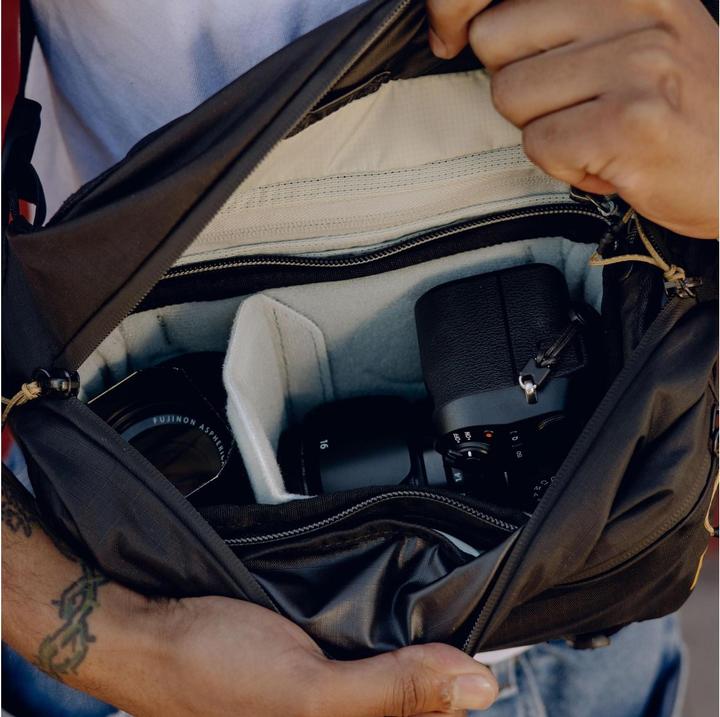 Actual product image Peak Design Outdoor Sling 7L (Camera shoulder bag, 7.50 l)