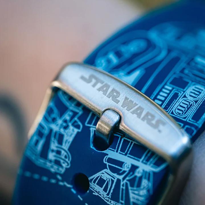 Actual product image Moby Fox Bracelet Smartwatch Star Wars R2-D2 Blueprints 22 mm (22 mm, Stainless steel, Silicone)