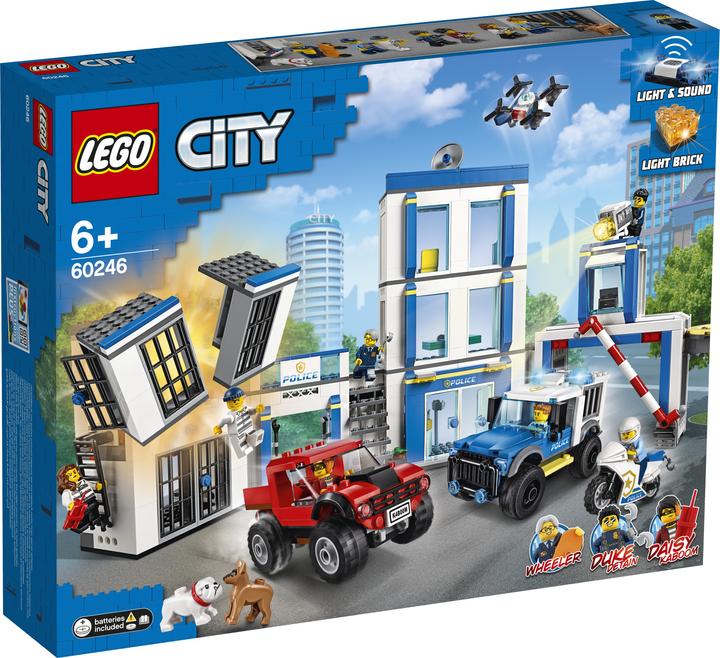 Actual product image LEGO Police Station (60246, LEGO City)