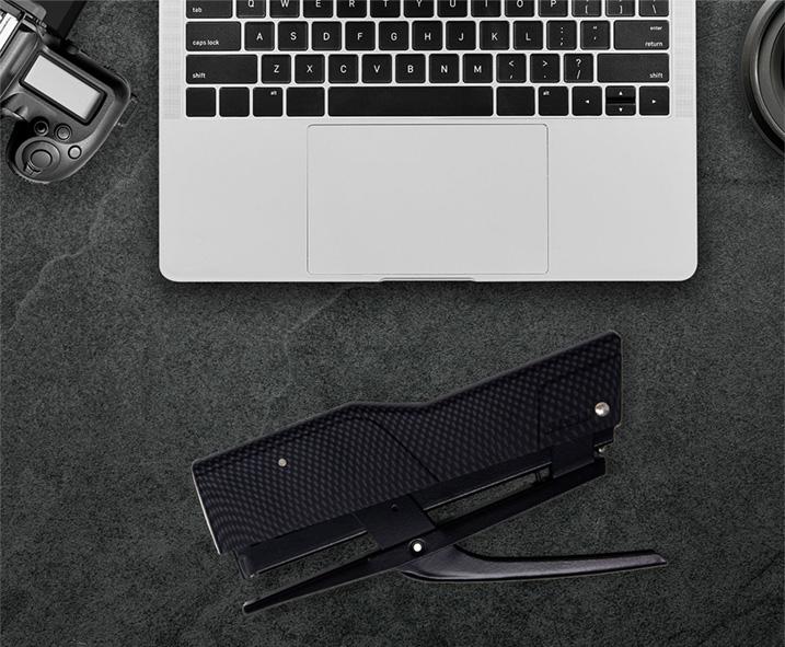 Immagine prodotto Zenith Cucitrice Pinza 590 Tech Black (30 lamelle)