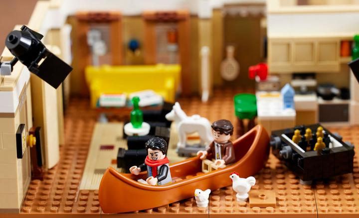 Immagine prodotto LEGO Amici Appartamenti (10292, LEGO Friends, Set LEGO rari)