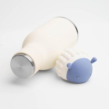 Actual product image Asobu Bestie Sheep - Thermoflasche mit Strohhalm 460 ml