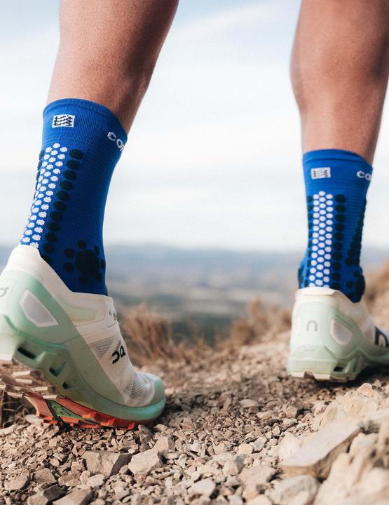 Actual product image Compressport Pro Racing Socks v4.0 Trail (42 - 44)