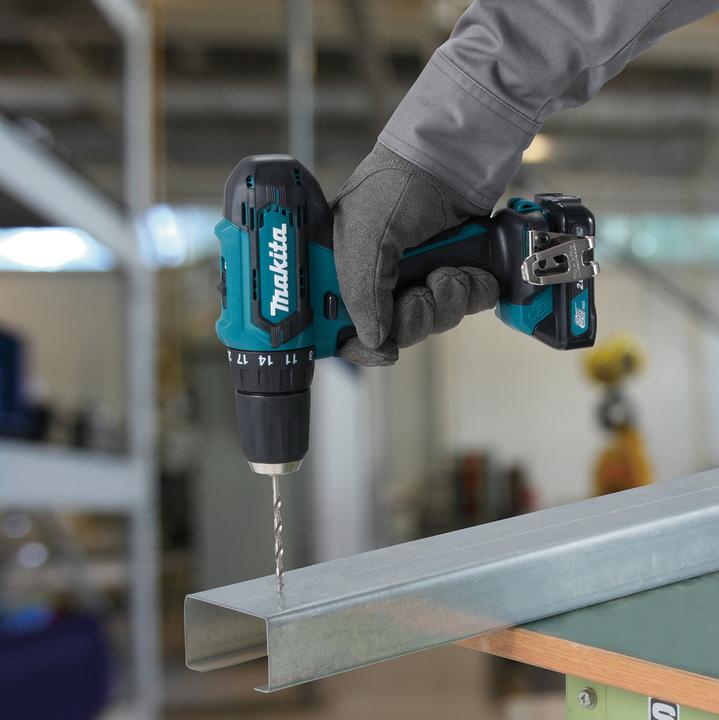 Image du produit Makita Perceuse-visseuse sans fil DF333DWAE 10,8V 2x2,0Ah (Fonctionnement sur batterie)