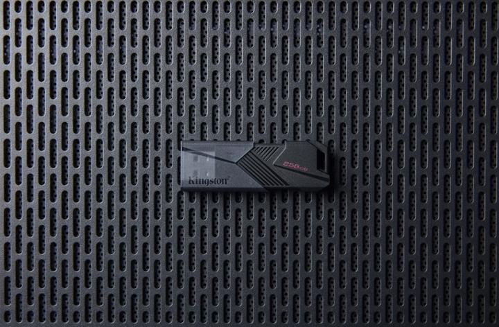 Immagine prodotto Kingston DataTraveler Exodia Onyx (256 GB, USB-A)