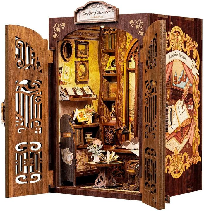 Actual product image Hidden bookshop kit