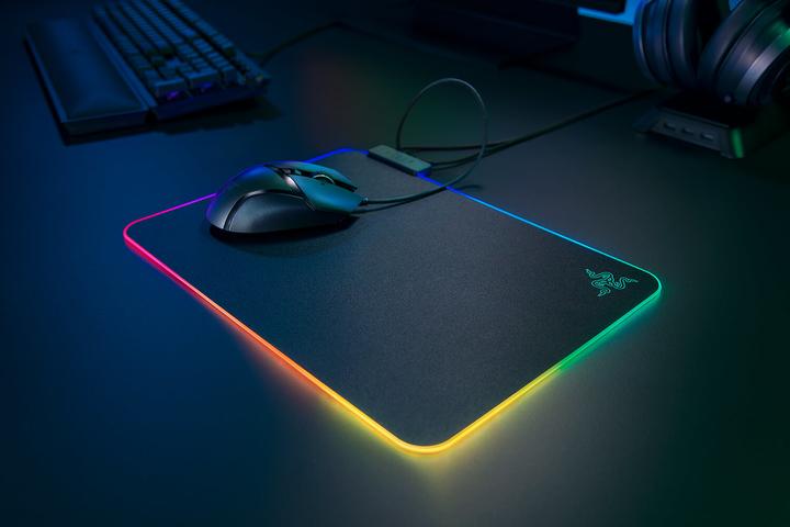 Actual product image Razer Firefly V2 (L)