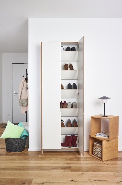 Actual product image Tojo Kennedy (70 x 23 x 198 cm)