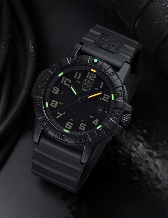 Produktbild Luminox Navy Seal XS.0330 Turtle Giant (Taucheruhr, 44 mm)