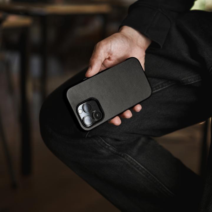 Immagine prodotto Woodcessories Bio Leather Case (Apple iPhone 12, Apple iPhone 12 Pro)